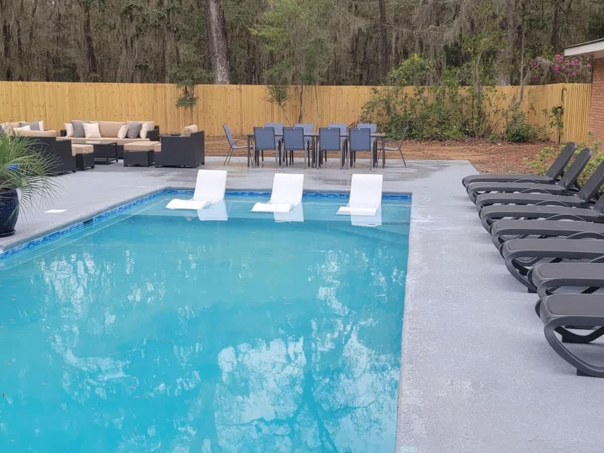Spacious Retreat With Pool - 15 Min To Downtown Holiday home Savannah